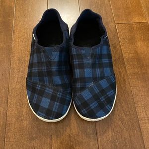 TOMS - Men's Slippers - Size 9